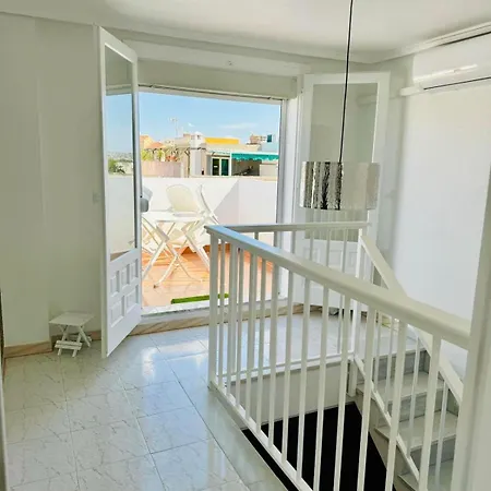 Apartment Big Near The Sea