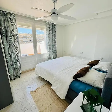 Big Near The Sea Apartment Torrevieja